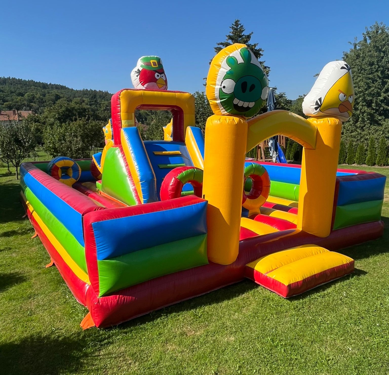 Novinka - Skákací hrad Ptáčci